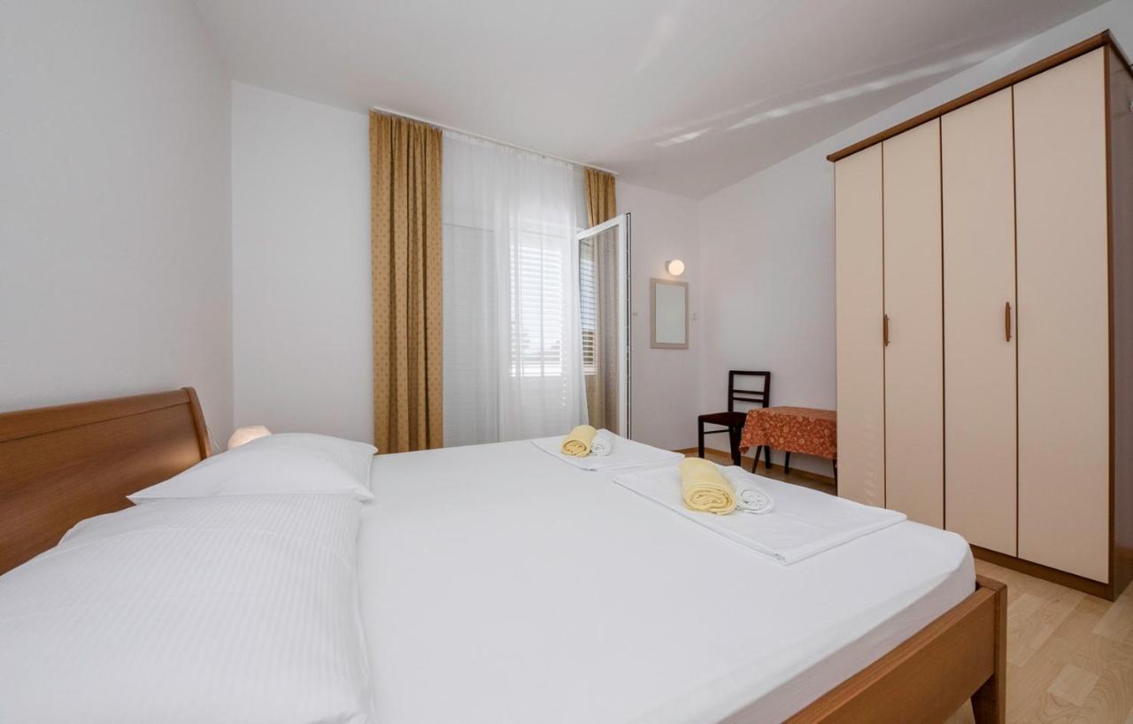 Apartments Stanicic Kampor Luaran gambar